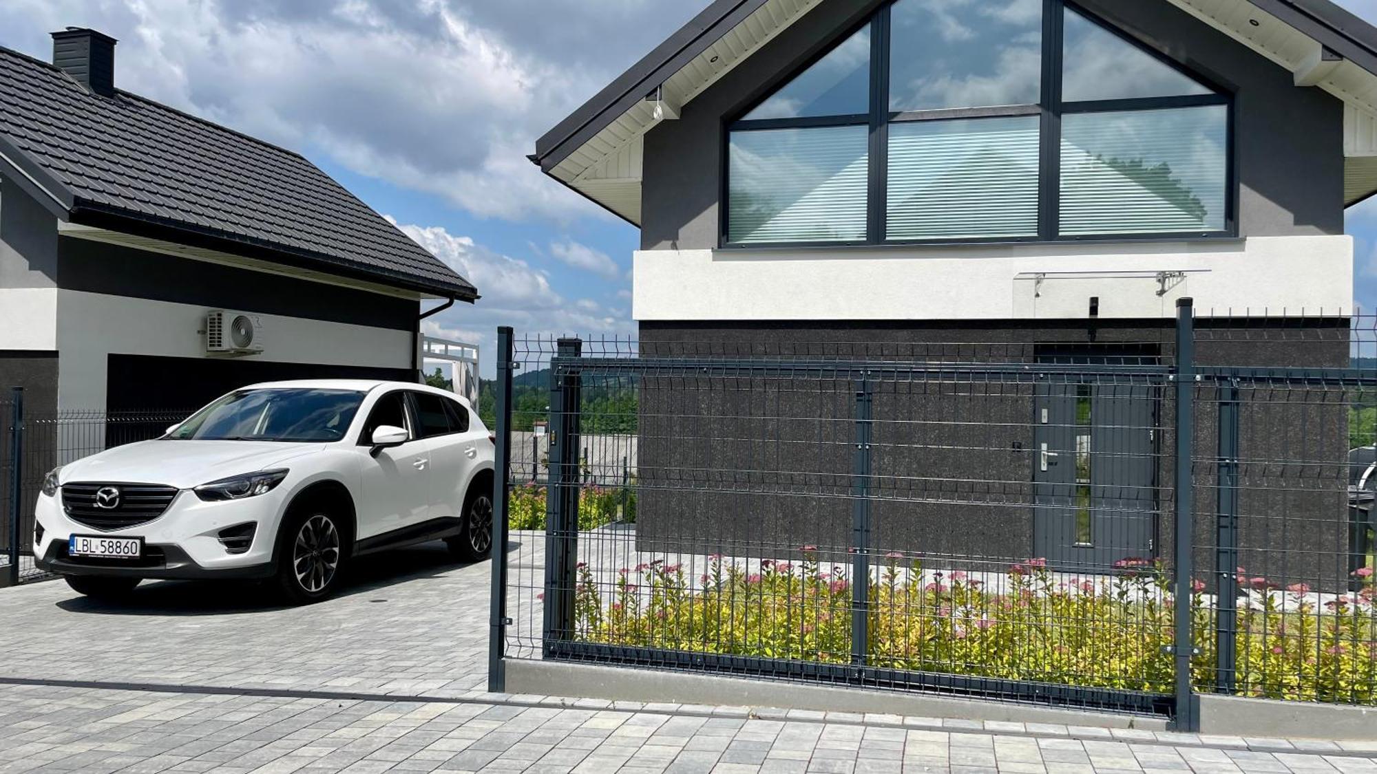Na Roztoczu Aleja Lipowa Dom F Holiday home *