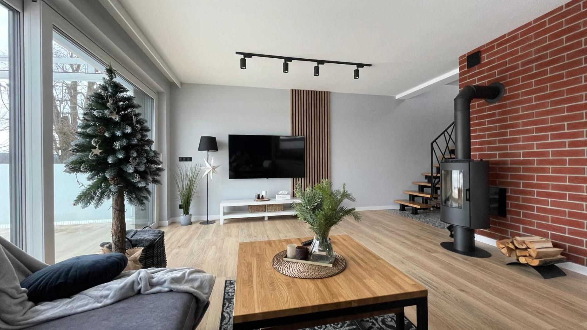 Na Roztoczu Aleja Lipowa Dom F Holiday home *
